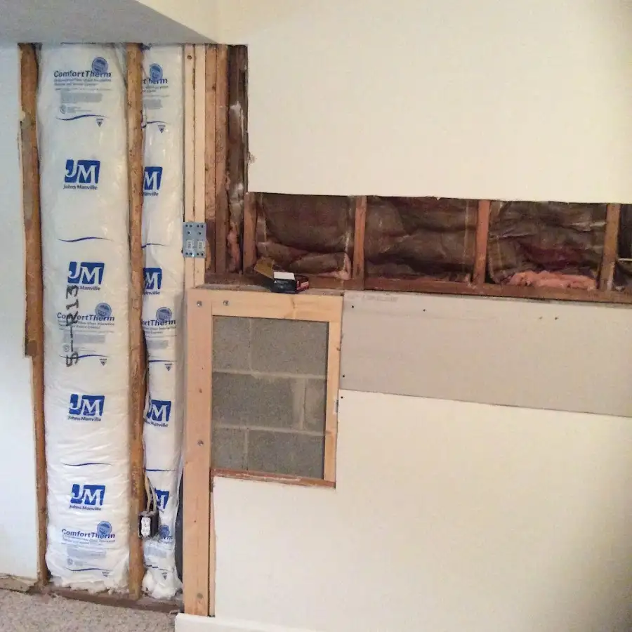 Wall insulation replacement during Structural Drying in Garnet